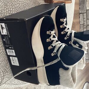 Sorel Black and White Winter Boots